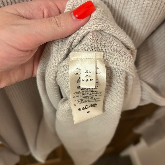 Free People We The Free Cream Juicy Ribbed Open Back Cowl Sweater Large NWOT - Picture 10 of 12